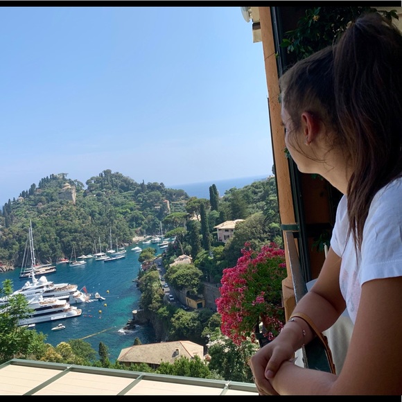 Meet your Posher, Yasmine - Picture 2 of 4